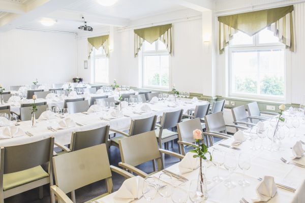 Juhlatila juhlakattauksessa.