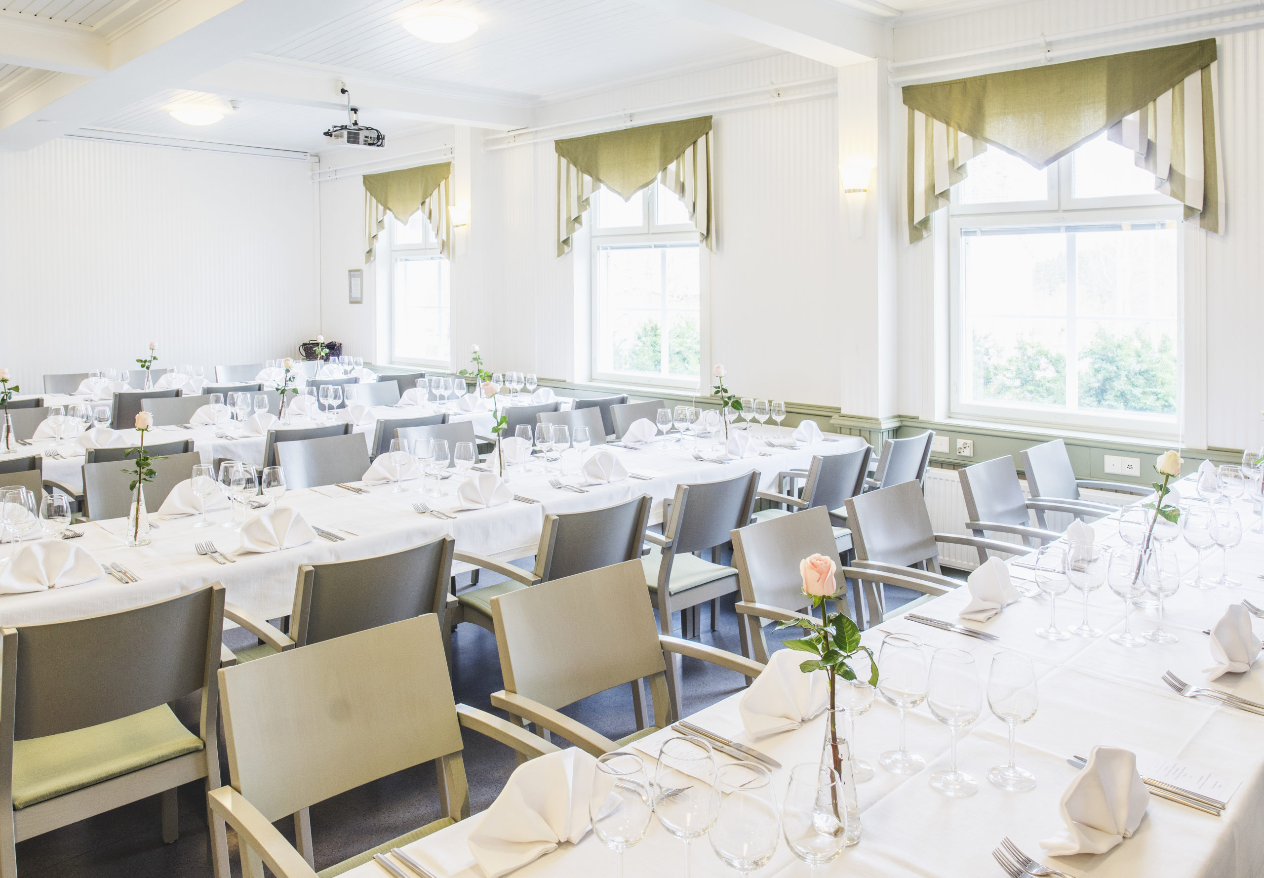 Juhlatila juhlakattauksessa.